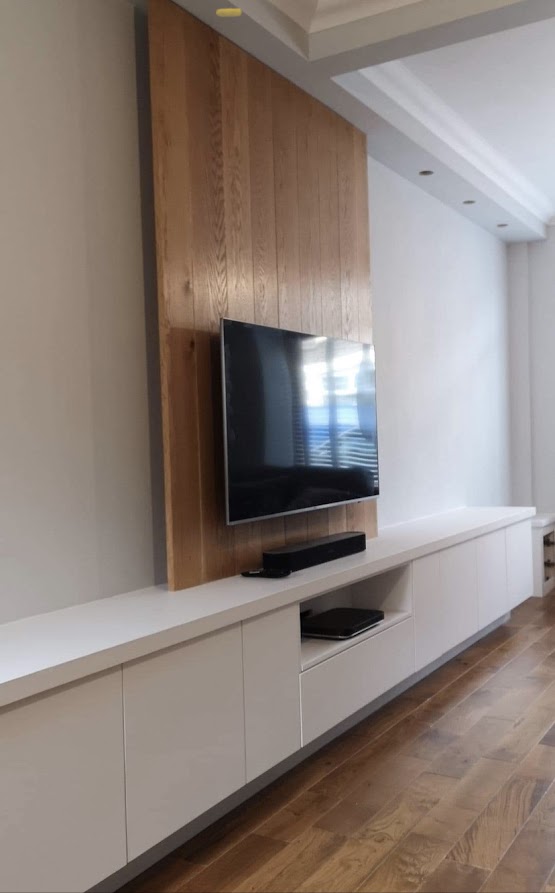 Bespoke Fitted Living Room Units